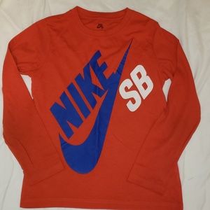 Boys Nike Long Sleeve T-Shirt